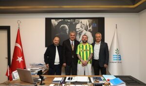 Edremitspor’dan orta sahaya tecrübeli takviye