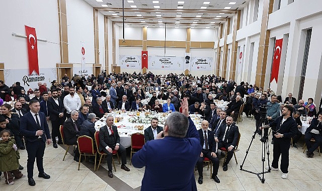 Başkan Mesut Özarslan, Çorumluları İftarda Ağırladı