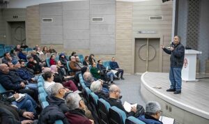 Bornova’da arıcılığa destek sürüyor