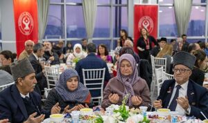İstiklal Marşı’nın kabulünün 105. yılında Bornova’da birlik ve minnet duyguları aynı sofrada buluştu