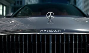 “The Art of Arrival” Felsefesiyle Maybach, Merakla Beklenen “The Devil Wears Prada 2” Filmine İkonik Bir Giriş Yapıyor