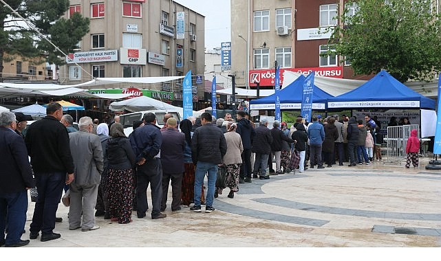 Büyükşehir Belediyesi Binlerce Fideyi Kuyucak ve Köşk’te Vatandaşlarla Buluşturdu