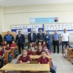 Başkan Çırpanoğlu Öğrencilerin Karne Sevincini Paylaştı