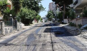 Maltepe’de Yollar Yenileniyor