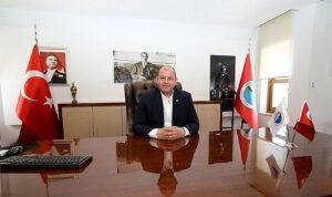 Menderes Sahillerinde Plaj Voleybolu Zamanı