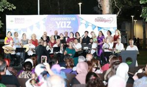Osmangazi’nin Mahalle Şenliğinde Koro Coşkusu