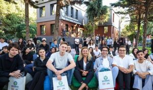 Bakırköy’de gençlerin üniversite başarısı kutlandı