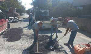 Burhaniye’de Yol, Altyapı ve Aydınlatma Çalışmaları Sürüyor