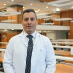 Dr. Öğr. Üyesi Ahmet Kayhan Şen’den Halk Sağlığı Haftası mesajı: “Hastalığı tedavi etmekten önce sağlığı korumalıyız”