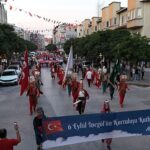 İnegöl’de 6 Eylül Coşkusu Caddelere Taştı