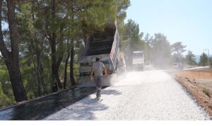 Kaş’ta 40 yıllık yol çilesi sona eriyor