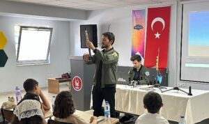 Keçiören’de Geleceğin Uzay Mühendisleri Yetişiyor