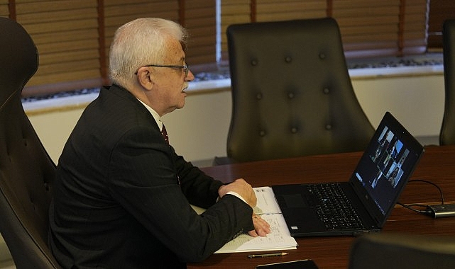 Burhaniye’de 29 Ekim Cumhuriyet Bayramı Çelenk Töreni Yapıldı