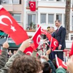 İzmir’de Cumhuriyet coşkusu meydanlara sığmadı